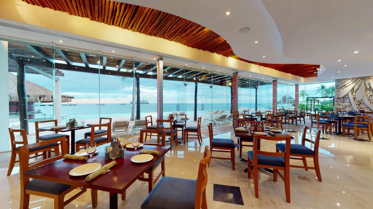 Hotel Grand Park Royal Cozumel Esterno foto Restaurant at the hotel