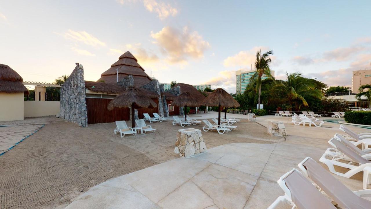 Hotel Grand Park Royal Cozumel Esterno foto Beach at the Grand Palladium Hotel